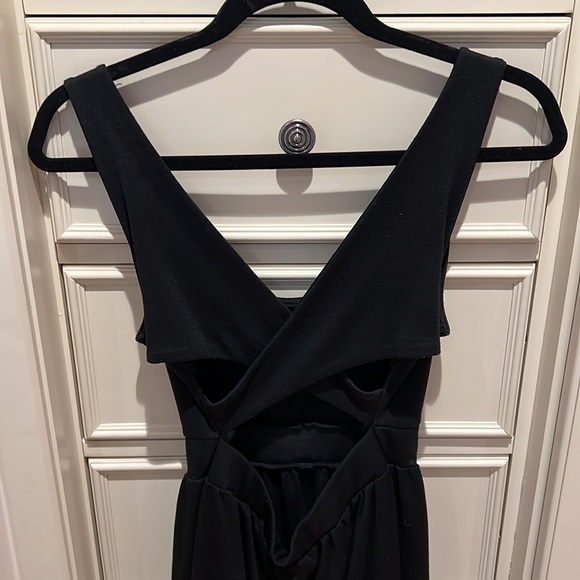 Women’s SPARKLE & FADE SZ M black above knee dress with cut out back - Picture 5 of 6